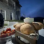 Bujtina Te Mulliri 호텔